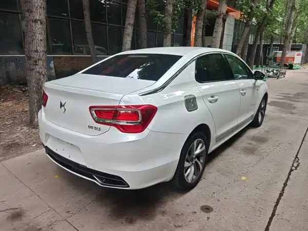 DS 5LS 2016