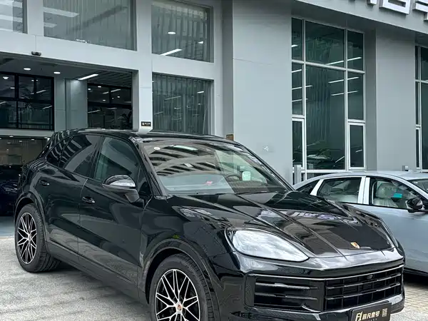 Porsche Cayenne 2025