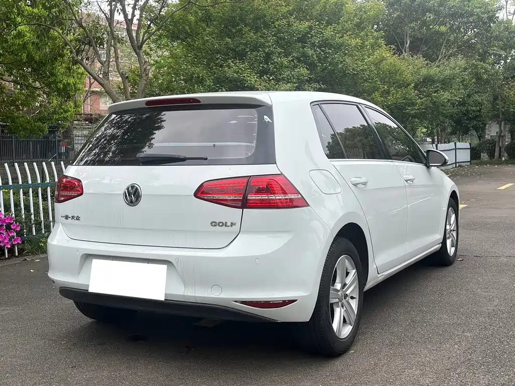Volkswagen Golf 2016