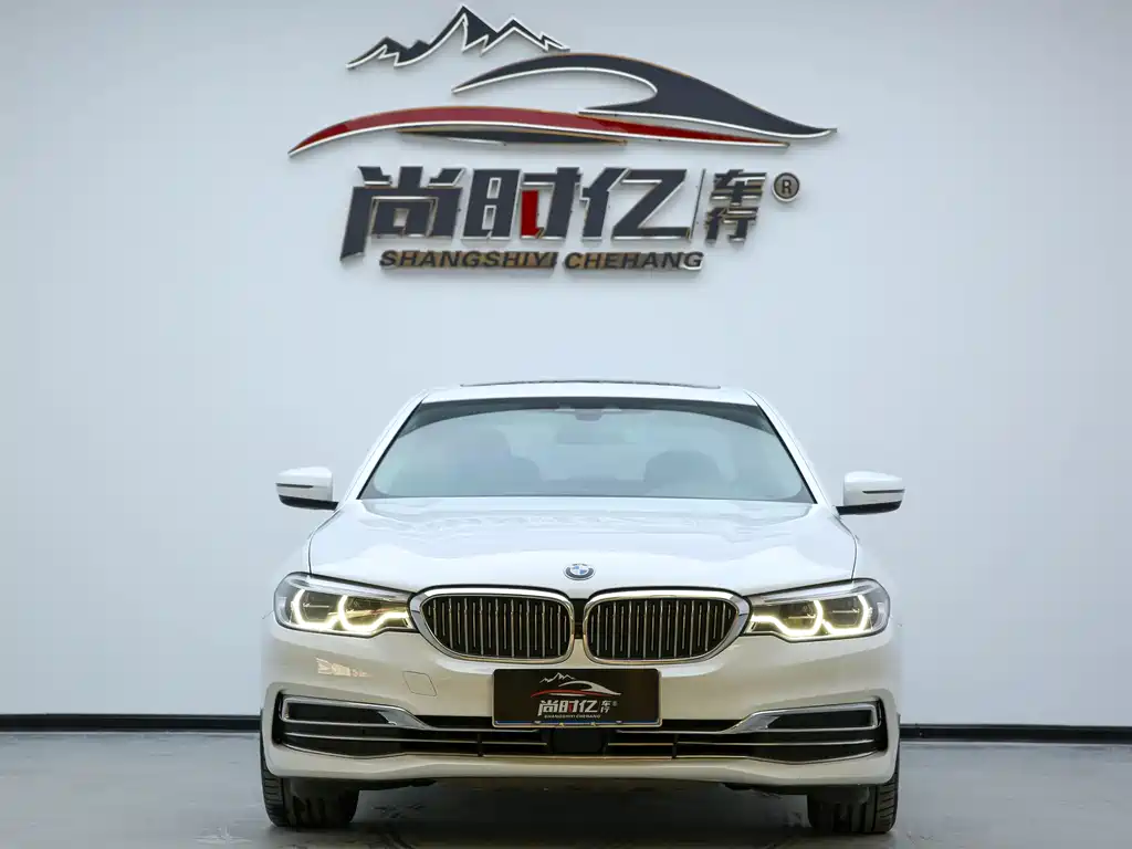 BMW 5 Series 2020 — фото 2