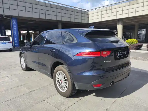 Jaguar F-PACE 2017
