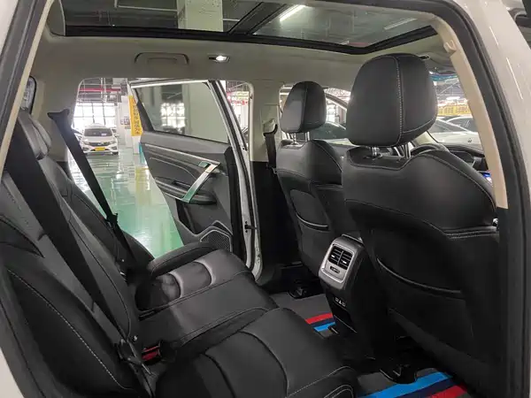 Geely Boyue 2020