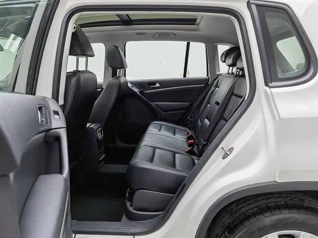 Volkswagen Tiguan 2018 — фото 15