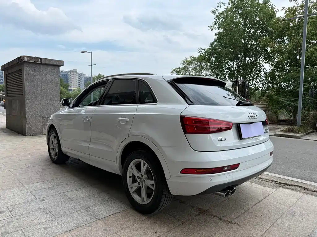 Audi Q3 2018 — фото 4