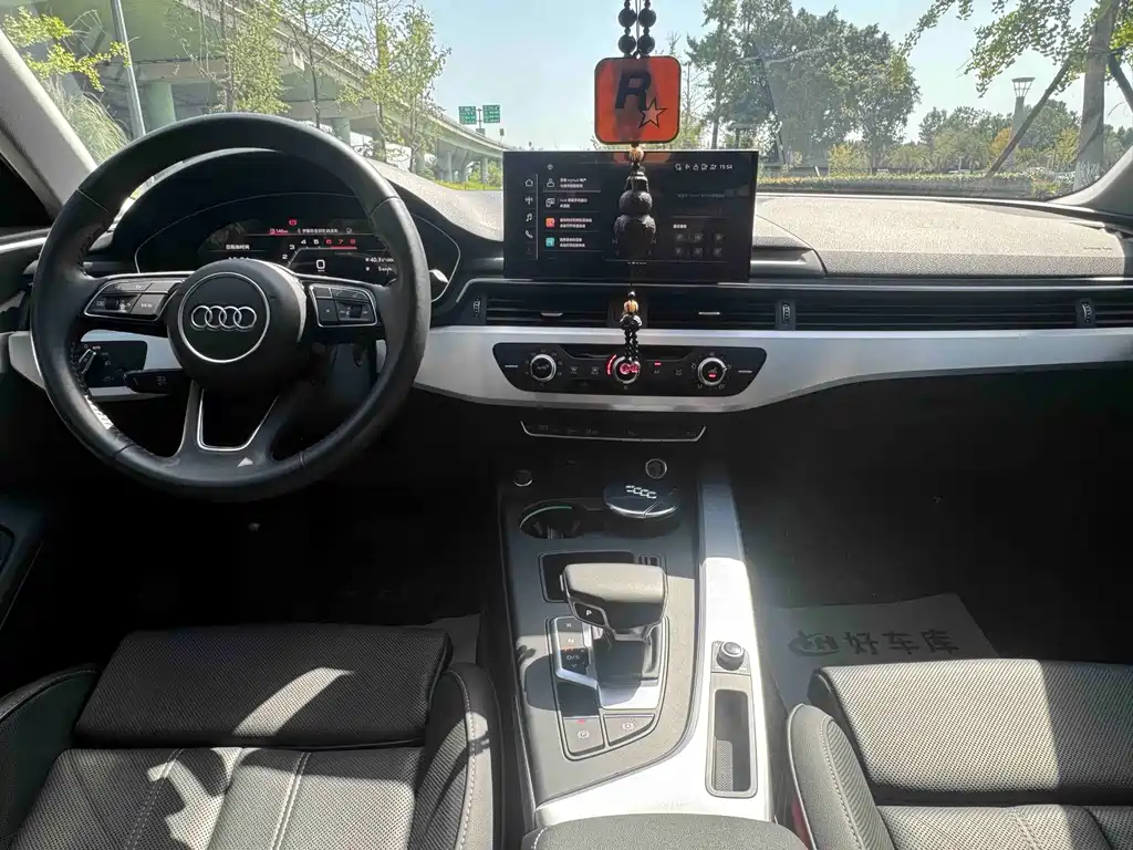 Audi A4L 2020