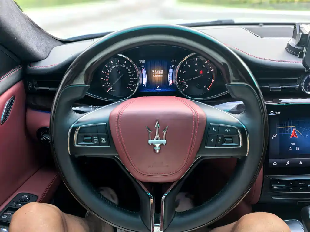 Maserati Quattroporte 2014 — фото 11