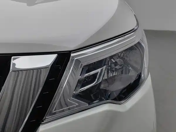 Nissan Terra 2021