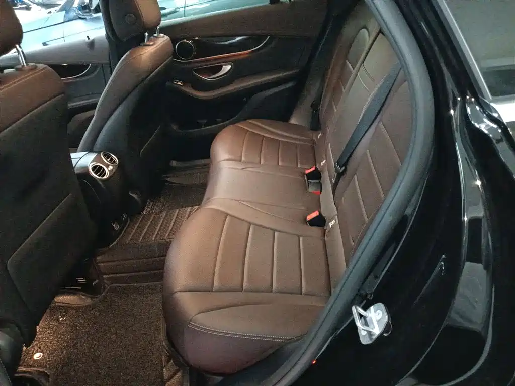 Mercedes-Benz GLC 2019 — фото 17