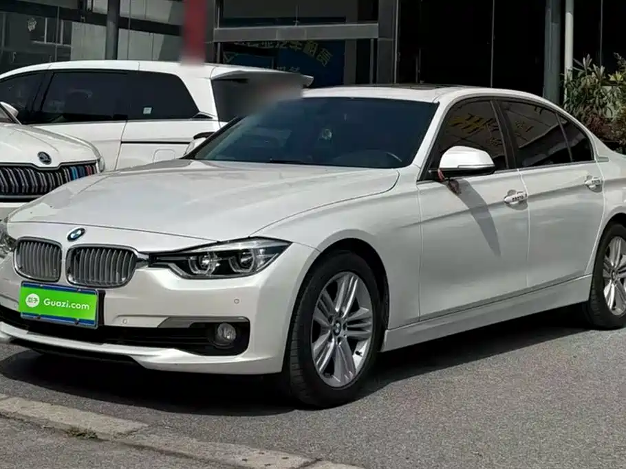 BMW 3 Series 2017 — фото 1