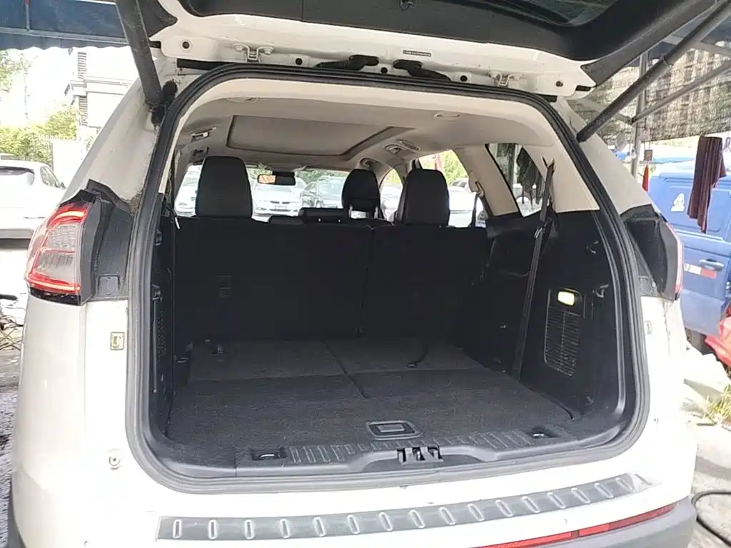 Ford Edge 2015 — фото 19