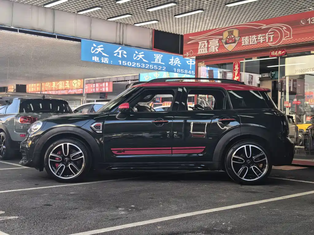MINI JCW COUNTRYMAN 2019 — фото 4