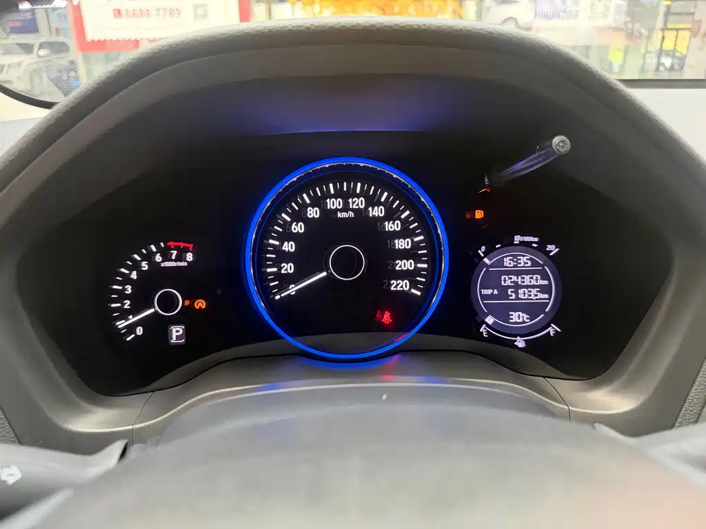 Honda Vezel 2022 — фото 18