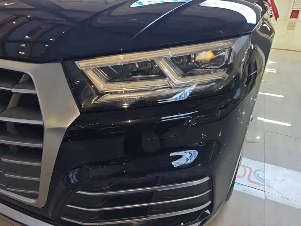 Audi Q5L 2021 — фото 24