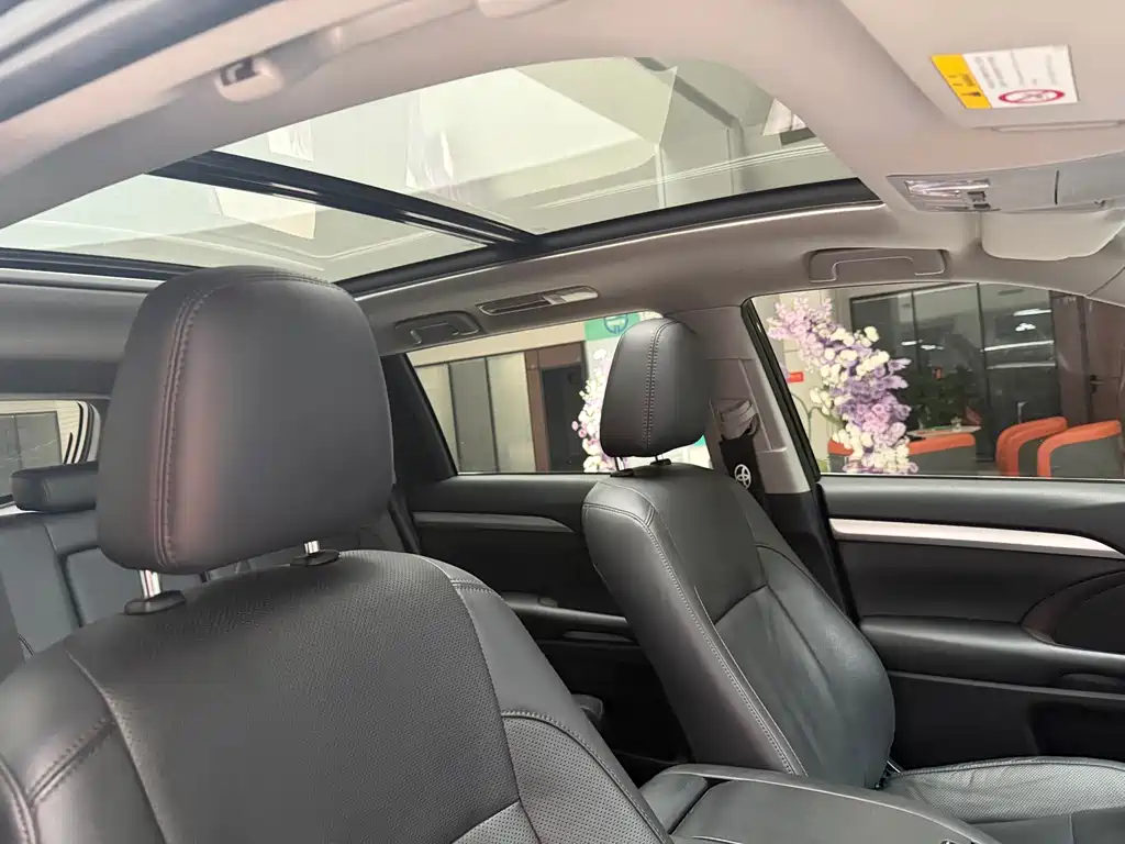 Toyota Highlander 2019 — фото 14