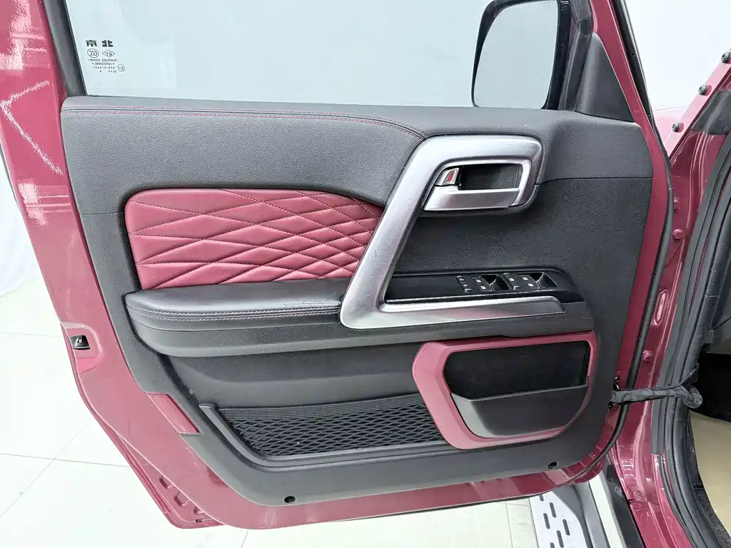 BAIC BJ40 2022 — фото 15