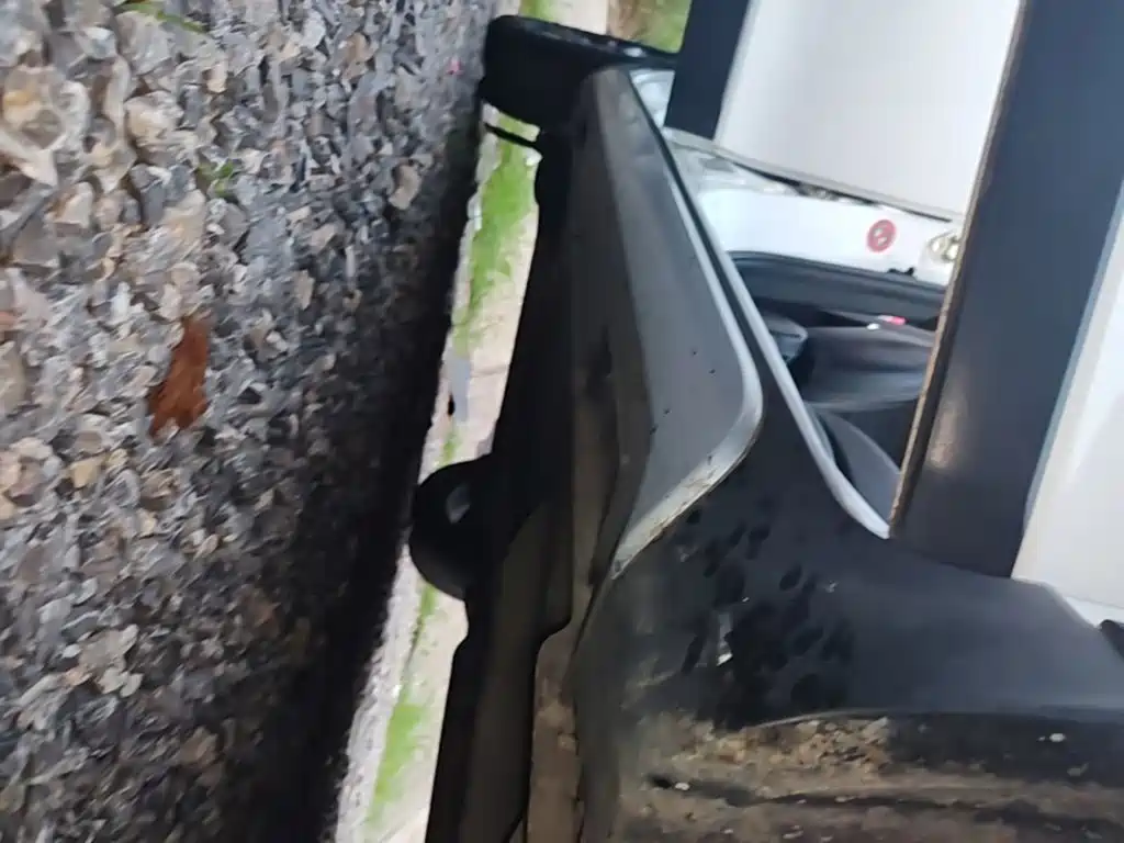 Geely Vision X3 2018 — фото 21