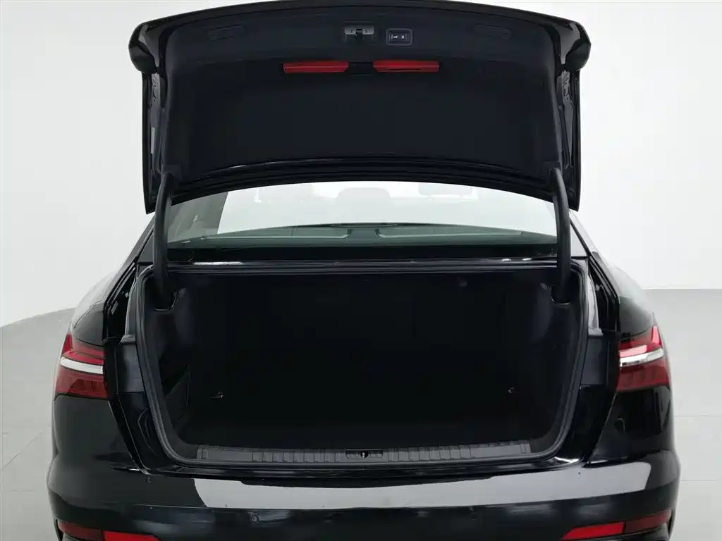 Audi A6L 2022 — фото 16