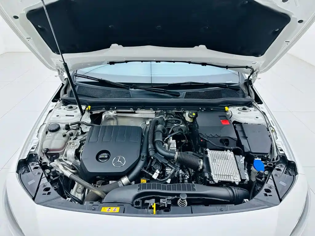 Mercedes-Benz A-Class 2024 — фото 27