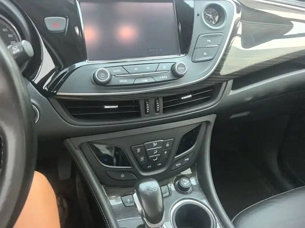 Buick Envision Plus 2019 — фото 13