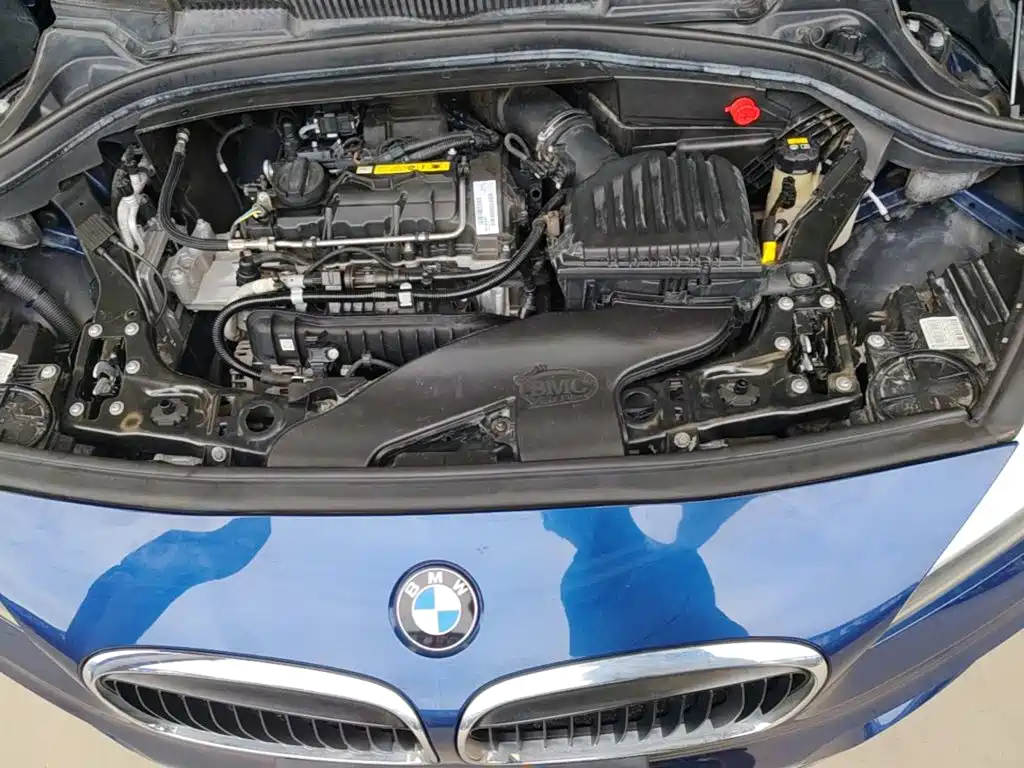 BMW 2 Series Station Wagon 2017 — фото 20