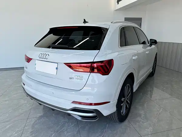 Audi Q3 2022