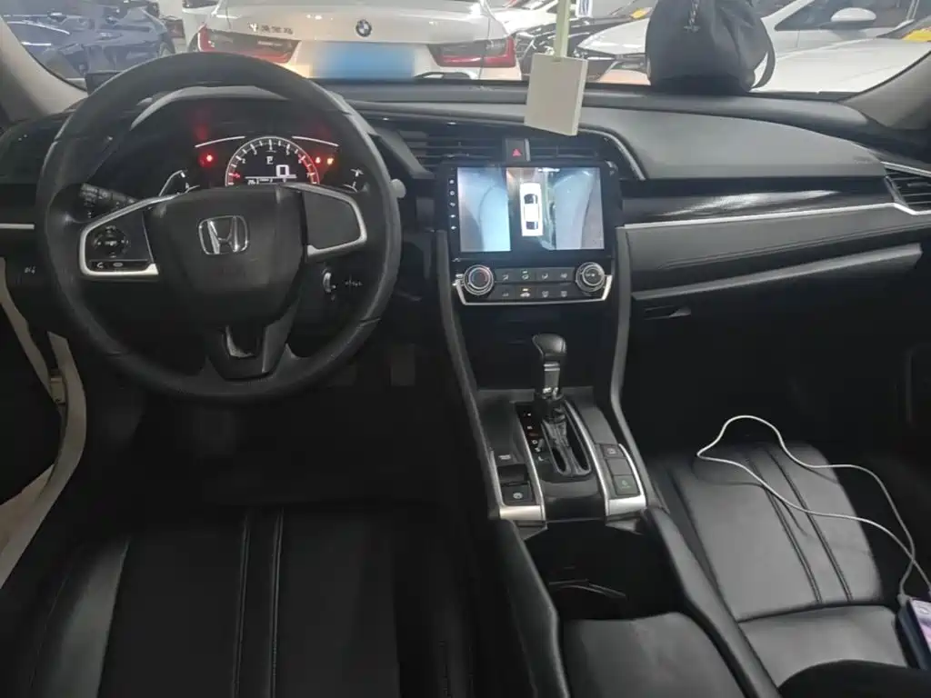 Honda Civic 2020 — фото 10
