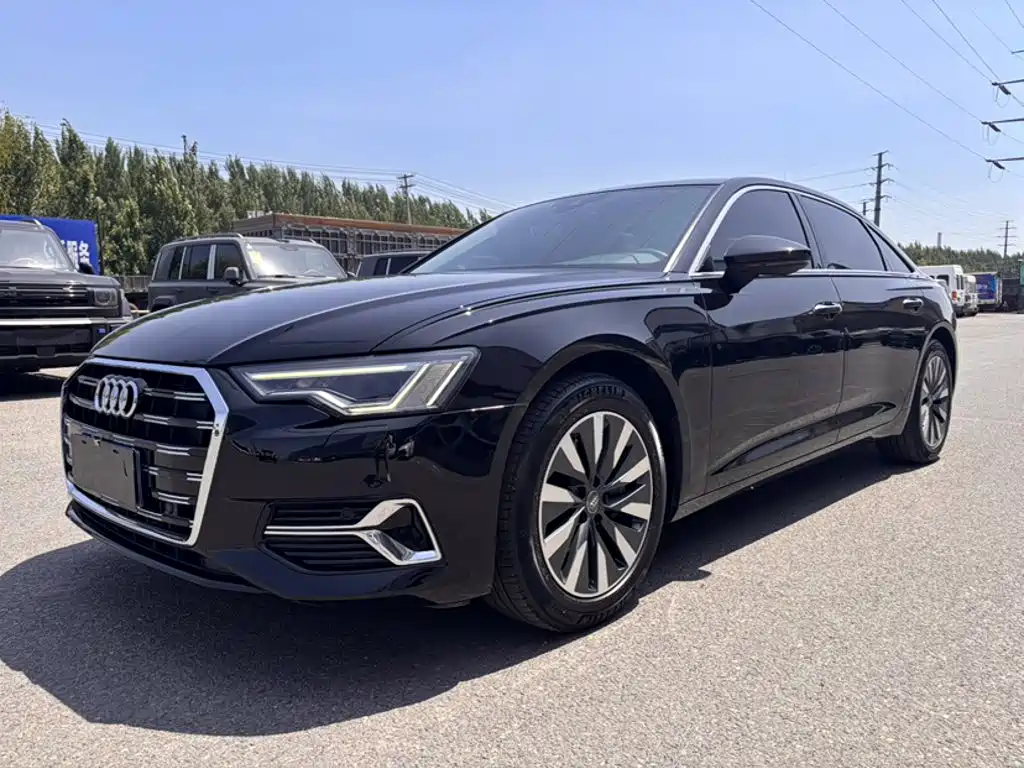 Audi A6L 2022 — фото 1