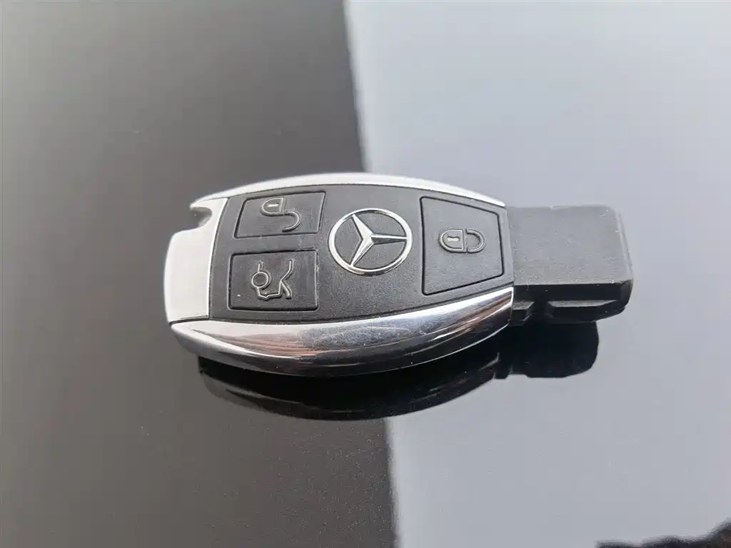 Mercedes-Benz GLC AMG 2018 — фото 19