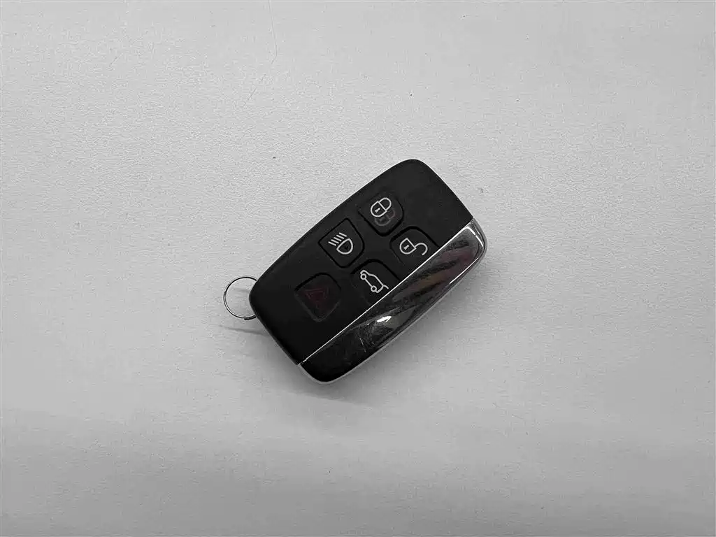 Land Rover Discovery Sport 2016 — фото 19