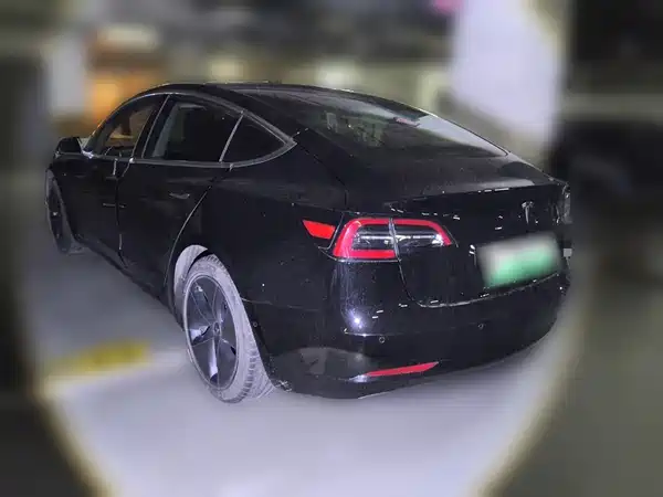 Tesla Model 3 2020