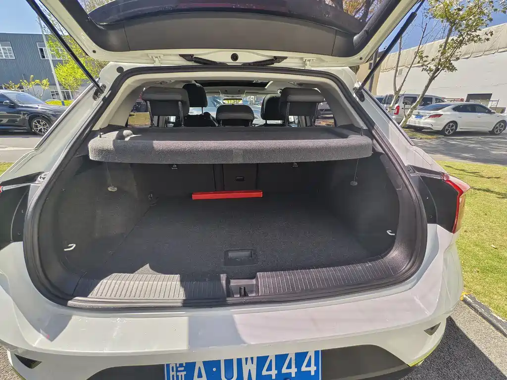 Volkswagen T-Roc 2022 — фото 18