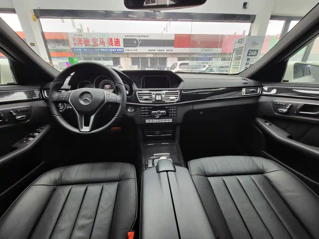 Mercedes-Benz E-Class 2014 — фото 12