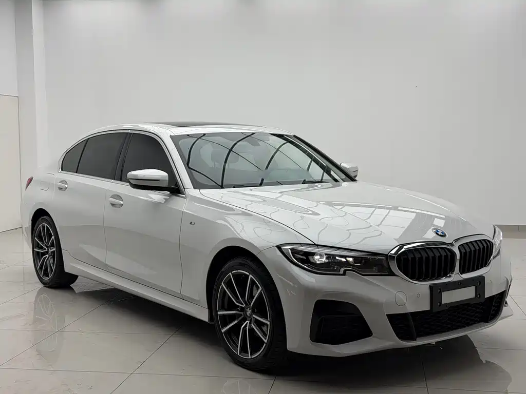 BMW 3 Series 2022