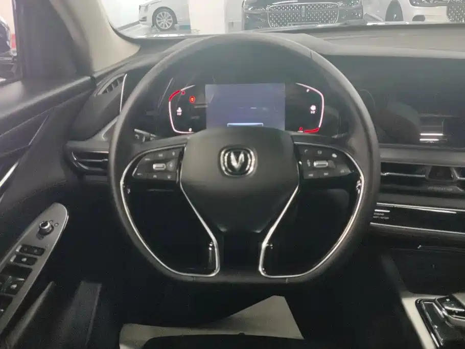 Changan CS75PLUS 2022 — фото 15