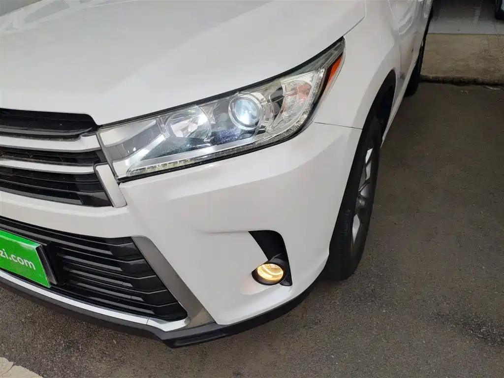 Toyota Highlander 2019 — фото 24