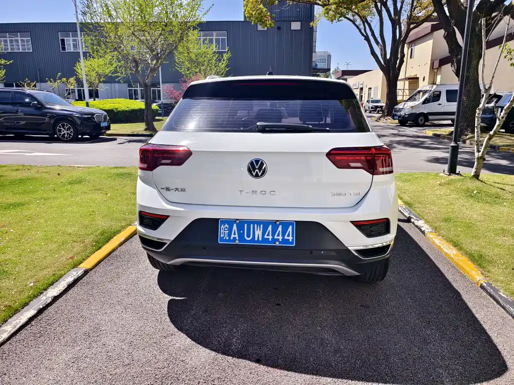 Volkswagen T-Roc 2022 — фото 8