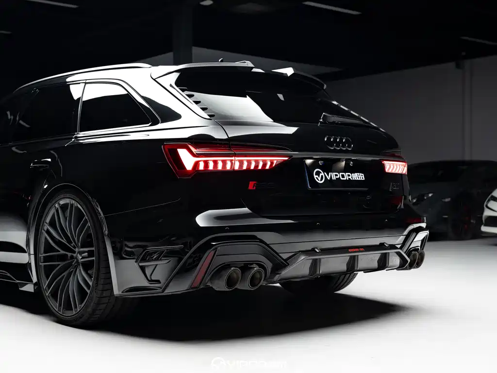 Audi RS 6 2021 — фото 17