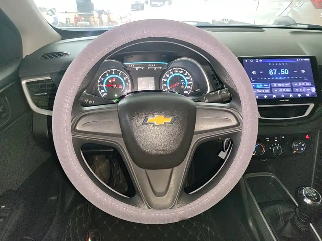 Chevrolet Cavalier 2017 — фото 11
