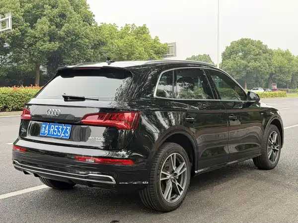 Audi Q5L 2019