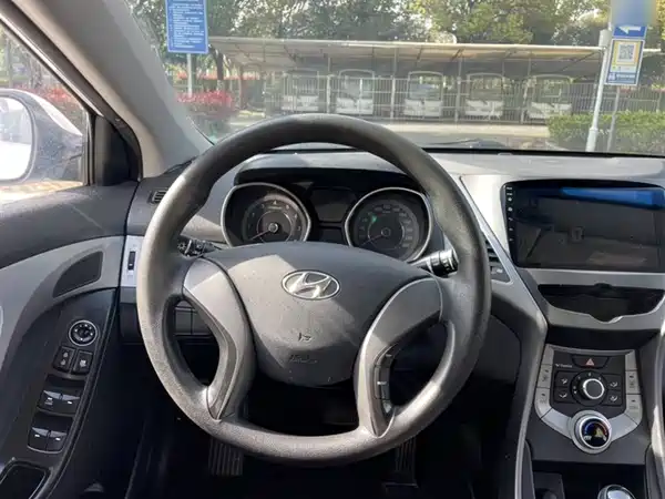 Hyundai Elantra Langdong 2016