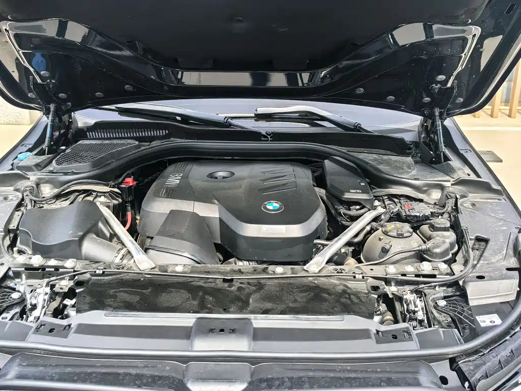 BMW 5 Series 2025 — фото 15