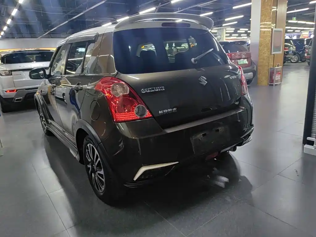 Suzuki Swift 2015 — фото 5