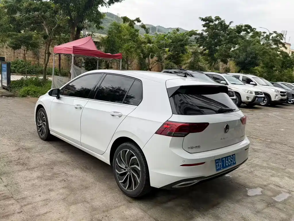 Volkswagen Golf 2022