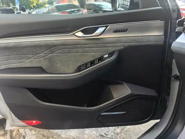 Geely Xingrui 2023