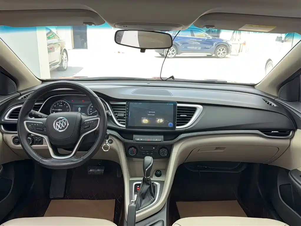 Buick Excelle 2017 — фото 14