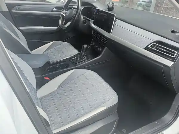 Volkswagen Lavida 2022