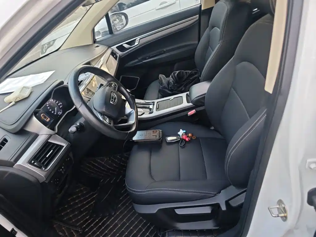 Geely Emgrand GS 2019 — фото 15