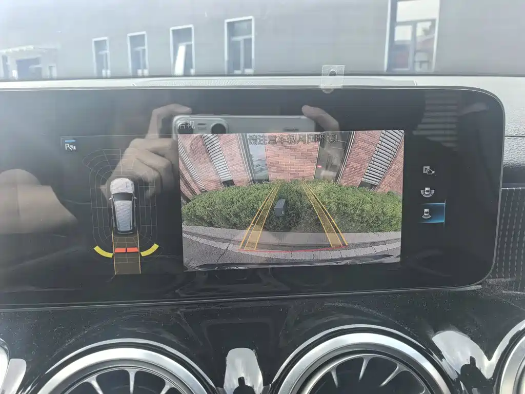 Mercedes-Benz GLB 2020 — фото 20