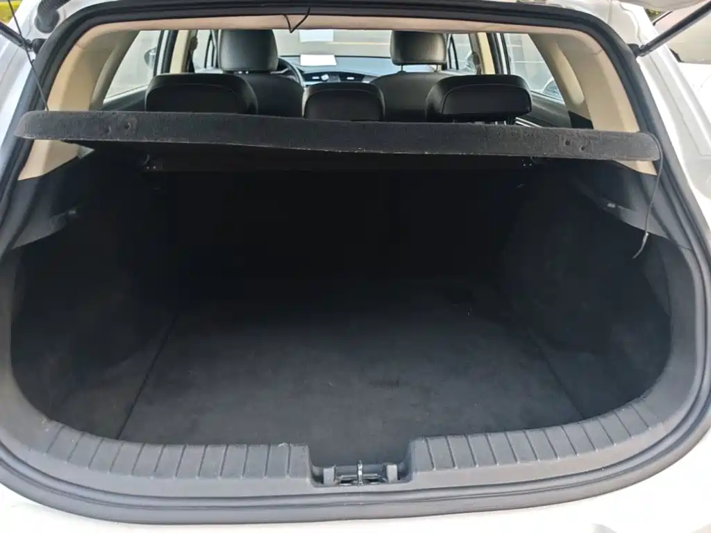 Geely Emgrand GS 2019 — фото 19