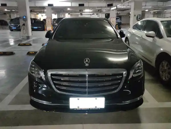 Mercedes-Benz S-Class 2020